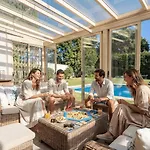 Vacation I Bosquecito, Giant Private Heated Pool, Walk To The Beach, 6 Bdr, Spacious Villa, Bbq, Ample Garden, Alarm System ماربيا