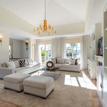 Vacation I Bosquecito, Giant Private Heated Pool, 4min To The Beach, 6 Bedroom Spacious Villa Marbellac