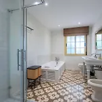 Vacation I Bosquecito, Giant Private Heated Pool, Walk To The Beach, 6 Bdr, Spacious Villa, Bbq, Ample Garden, Alarm System Marbella