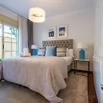 Vacation I Bosquecito, Giant Private Heated Pool, Walk To The Beach, 6 Bdr, Spacious Villa, Bbq, Ample Garden, Alarm System * Marbella