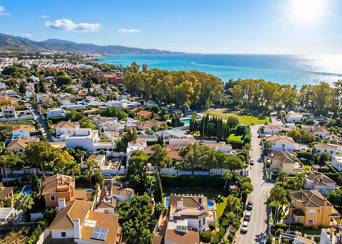 Vacation I Bosquecito, Giant Private Heated Pool, Walk To The Beach, 6 Bdr, Spacious Villa, Bbq, Ample Garden, Alarm System *