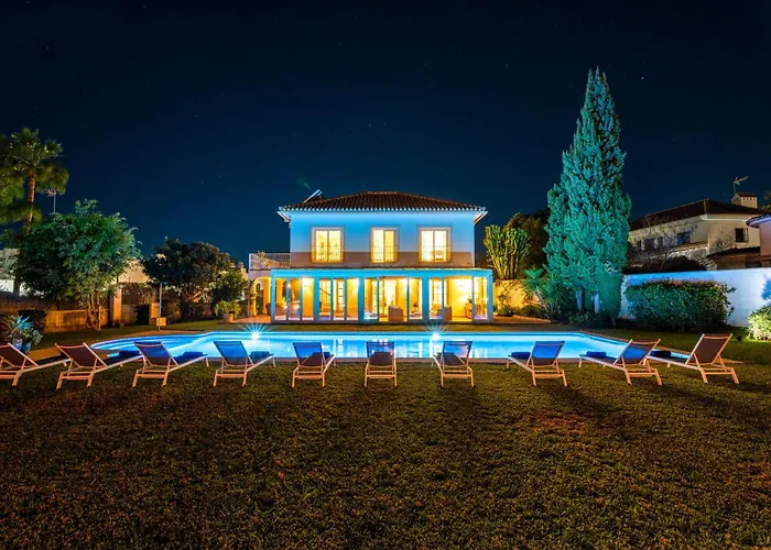 Vacation I Bosquecito, Giant Private Heated Pool, Walk To The Beach, 6 Bdr, Spacious Villa, Bbq, Ample Garden, Alarm System Villa Marbella